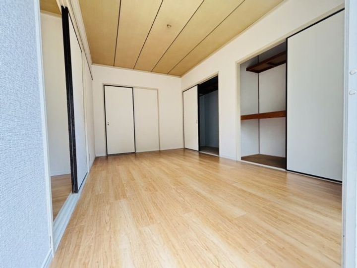 ラフォーレ原田Aの居間