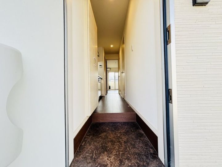 オーエムガーデンの玄関