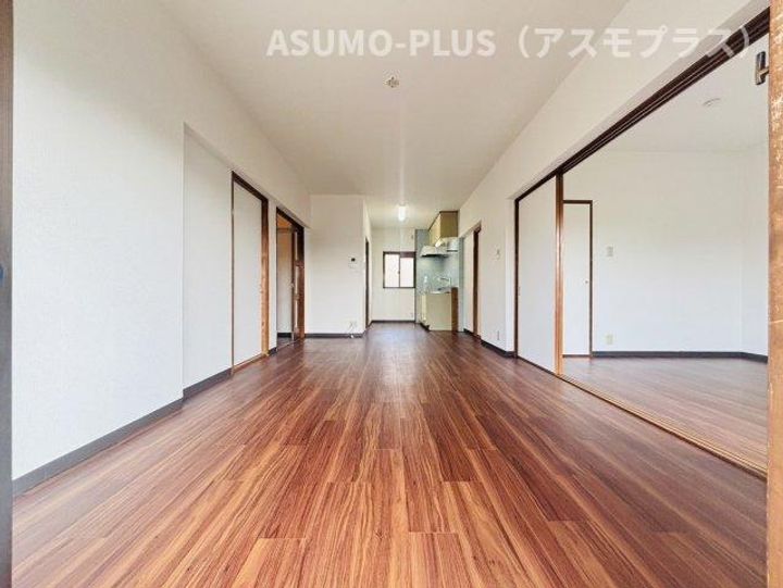 ハッピーライフ観世の居間