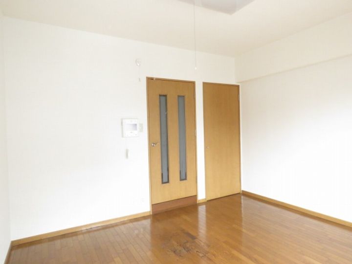福岡県太宰府市朱雀2丁目(マンション)の賃貸物件の居間
