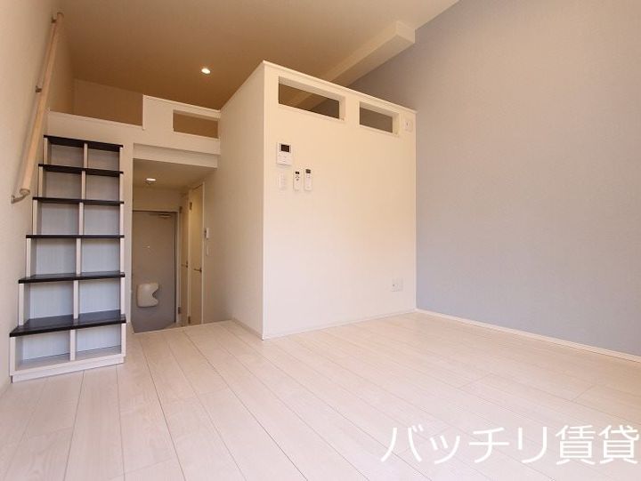 愛知県名古屋市瑞穂区姫宮町1丁目の賃貸アパートの居間