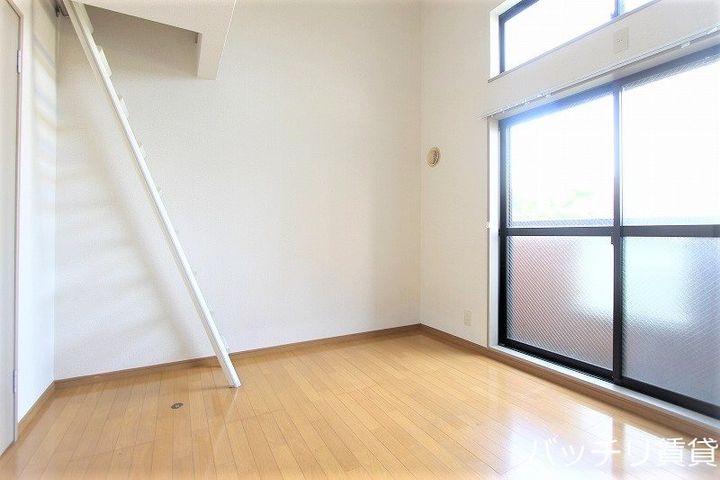 オークヴィラ黒川の居間