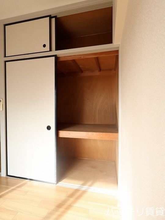 第一下林ビルの内装