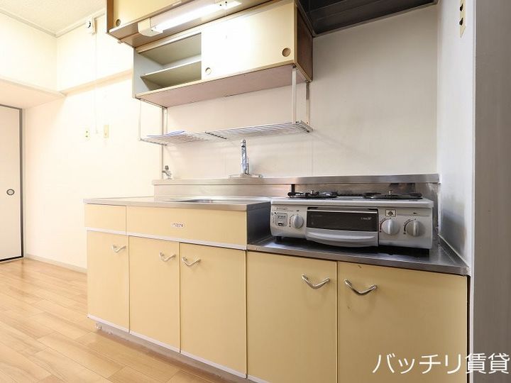 第一下林ビルのキッチン