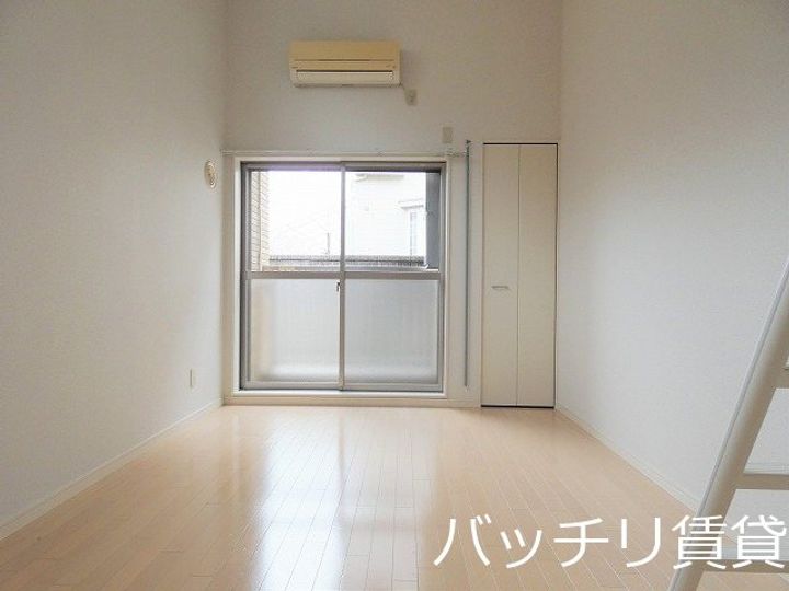 愛知県名古屋市瑞穂区仁所町1丁目の賃貸アパートの内装