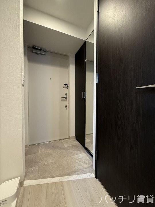 愛知県名古屋市中村区日吉町の賃貸マンションの玄関