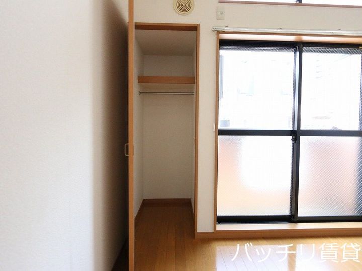 愛知県名古屋市中川区西日置1丁目の賃貸アパートの内装