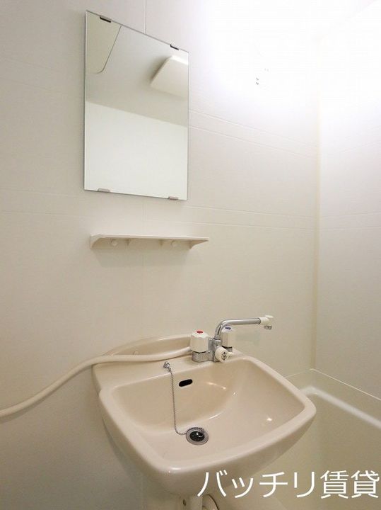 愛知県名古屋市中川区西日置1丁目の賃貸アパートの内装