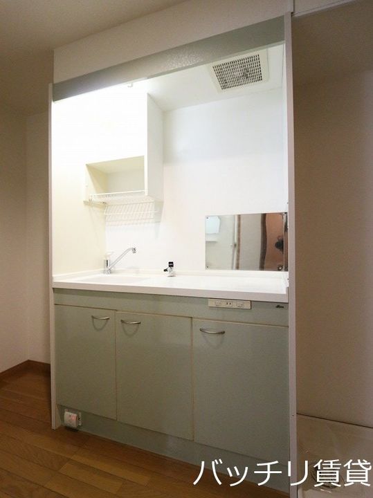 愛知県名古屋市中川区西日置1丁目の賃貸アパートのキッチン