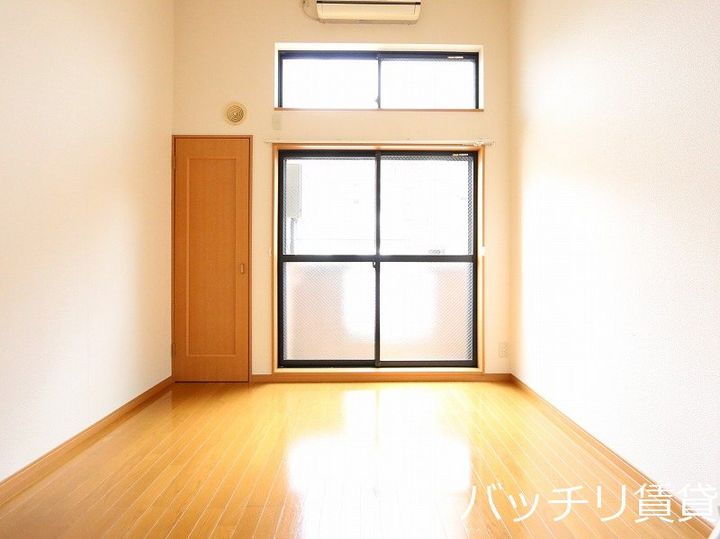 愛知県名古屋市中川区西日置1丁目の賃貸アパートの内装