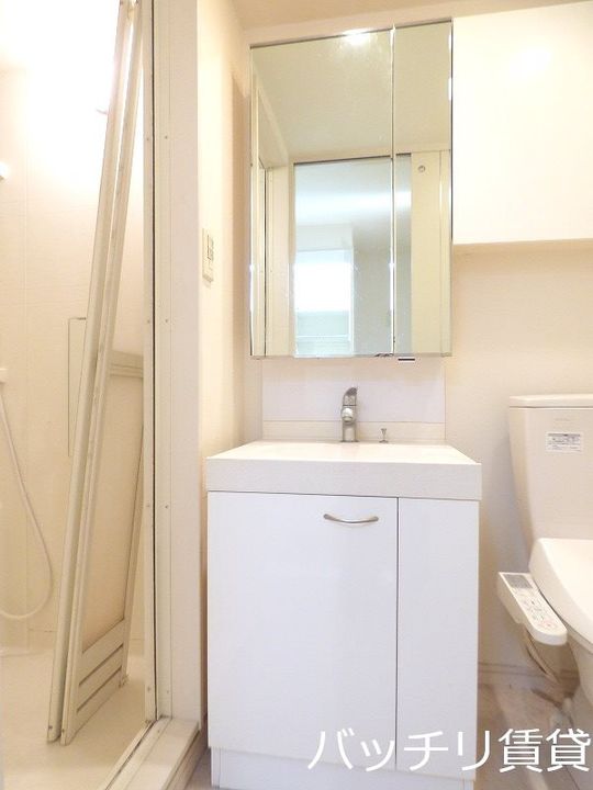 愛知県名古屋市守山区西島町の賃貸アパートの内装