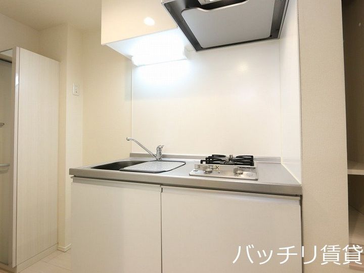 愛知県名古屋市瑞穂区河岸町4丁目の賃貸アパートのキッチン