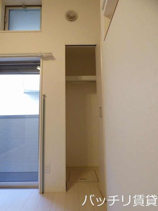 愛知県名古屋市北区杉村1丁目の賃貸アパートの内装