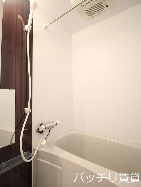 愛知県名古屋市東区筒井3丁目の賃貸アパートの風呂