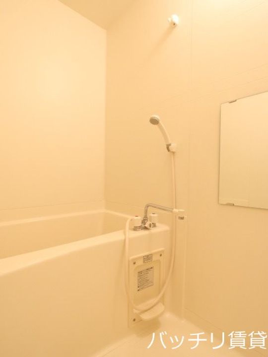 愛知県名古屋市東区筒井3丁目の賃貸アパートの風呂