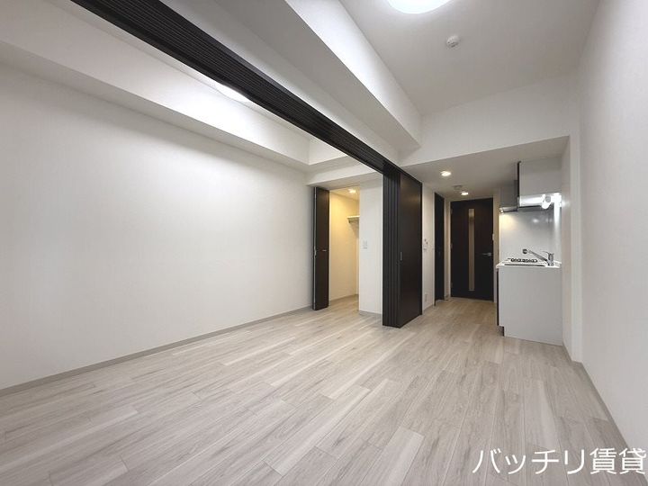 愛知県名古屋市中村区日吉町の賃貸マンションの居間