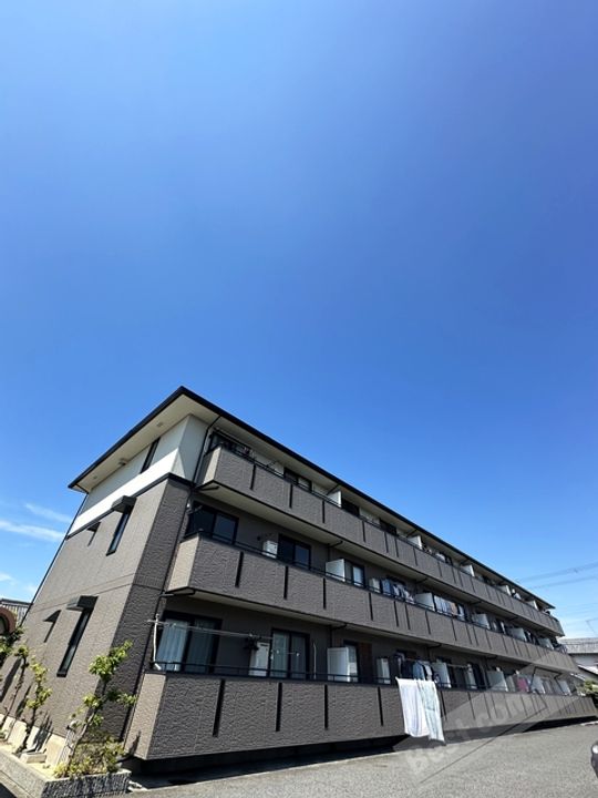 フォーエバーハイツの外観