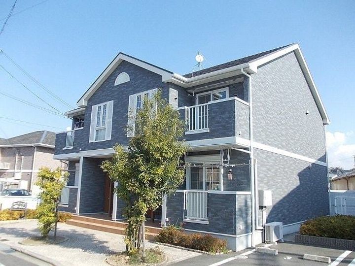 ウエスト スクエア B棟の外観