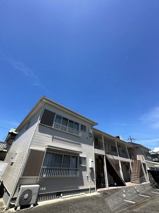 川口ハイツの外観