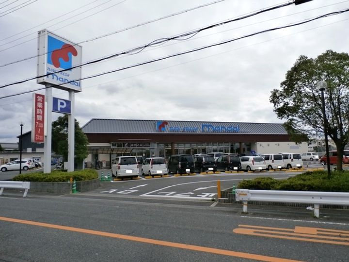 エレガントカーサ B棟の周辺