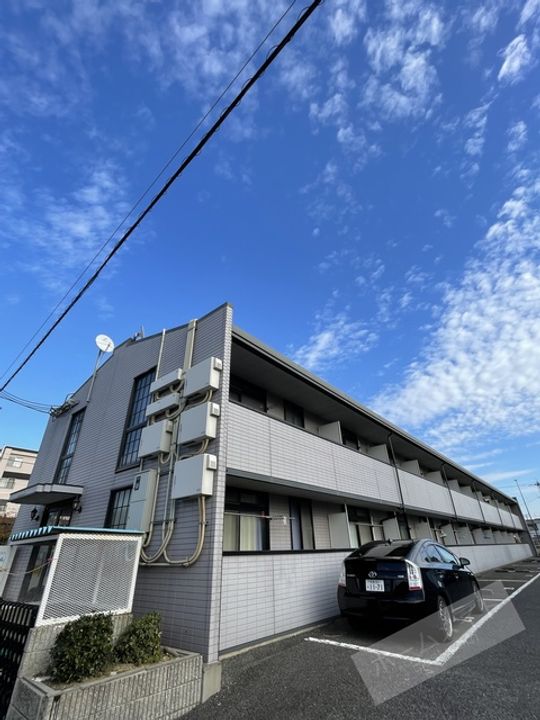 レオパレスJEUNESSEの外観