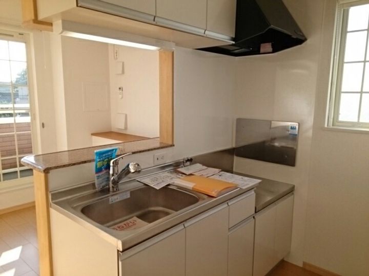 シェ モア Ⅱ のキッチン