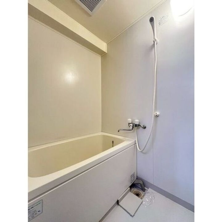 ヴィラロイヤル二色浜の風呂