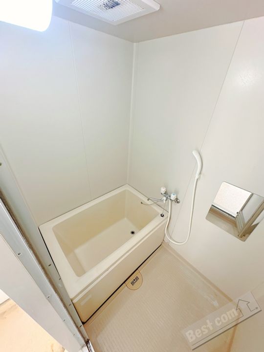 オリーブ南上町の風呂