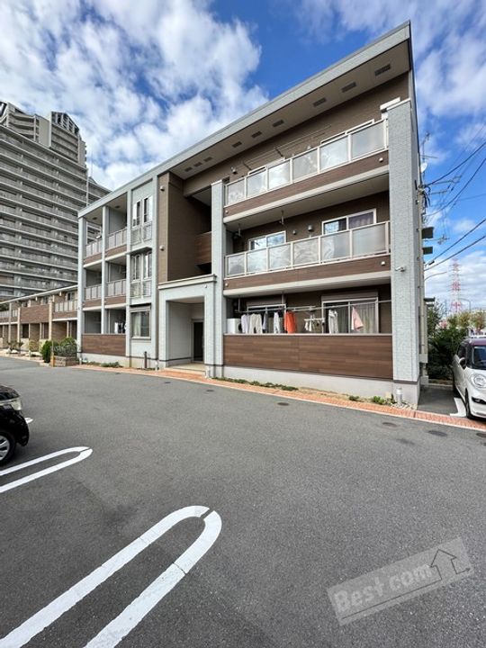 サンリット・レジデンスⅢの外観