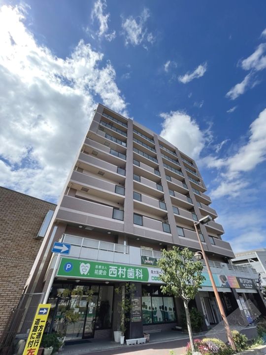 七道駅前マンションの外観