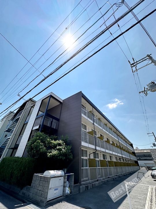 レオパレスアルミックⅡの外観