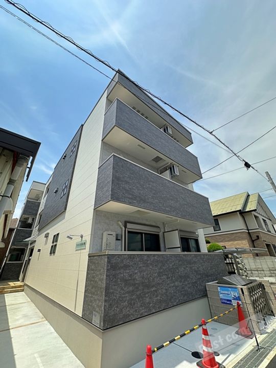 フジパレス百舌鳥八幡の外観