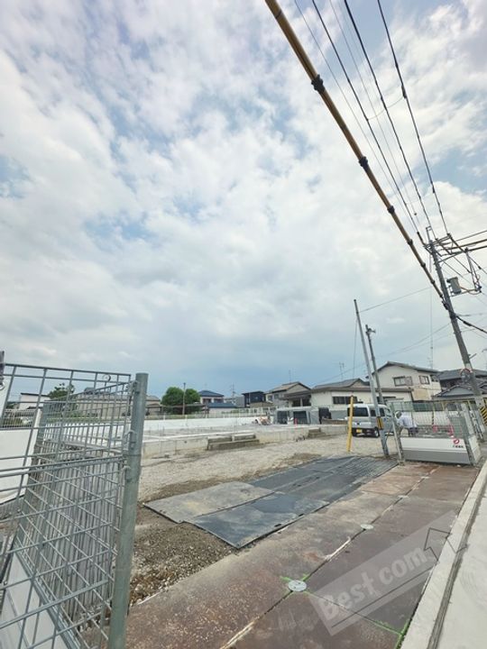 エヌ プラスの外観