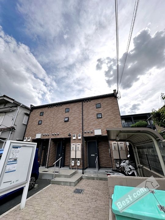 レオネクストエルベ八千代の外観