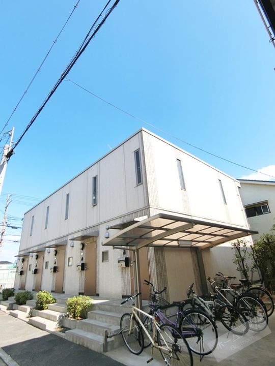 エル・セレーノ香ヶ丘C103の外観