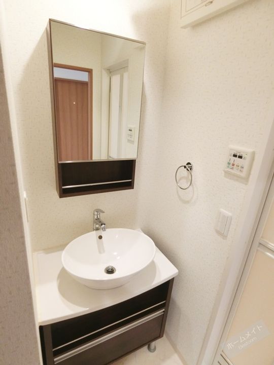 Reis Handlerのその他画像