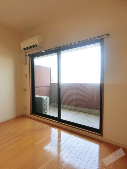 Reis Handlerのその他画像