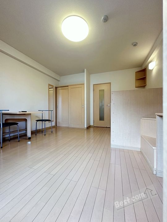 レオパレスREZON中百舌鳥の内装