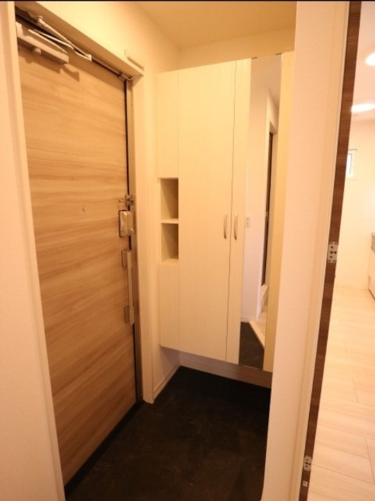 アビリ上野芝の玄関