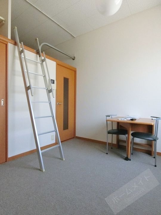 レオパレスParkside橘の内装