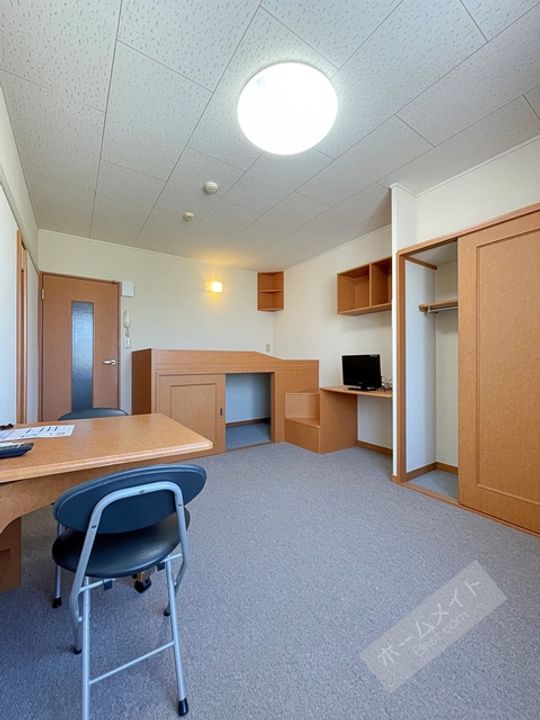 レオパレステイルザウエストの内装