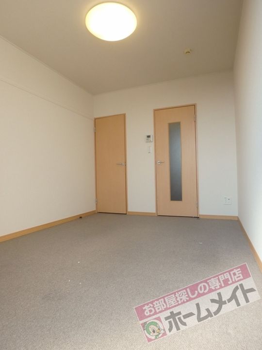 レオパレス梅北フィオーレ201の内装