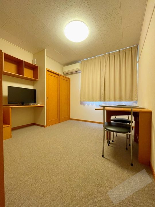 レオパレステイルザウエストの内装