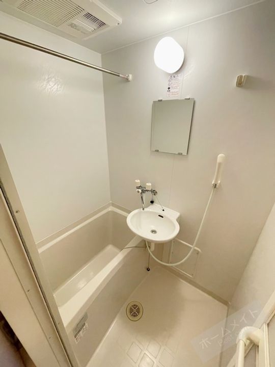 レオパレステイルザウエストの風呂