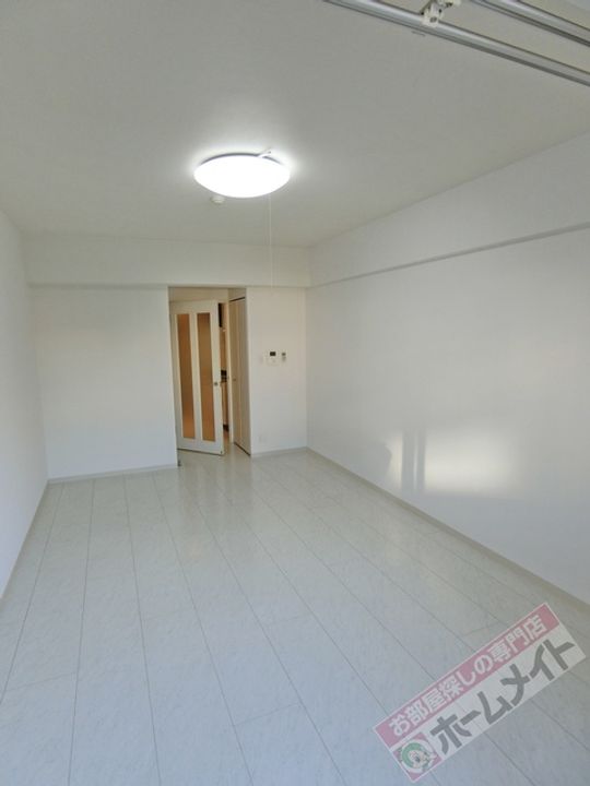 ドゥーロ北長尾108の内装