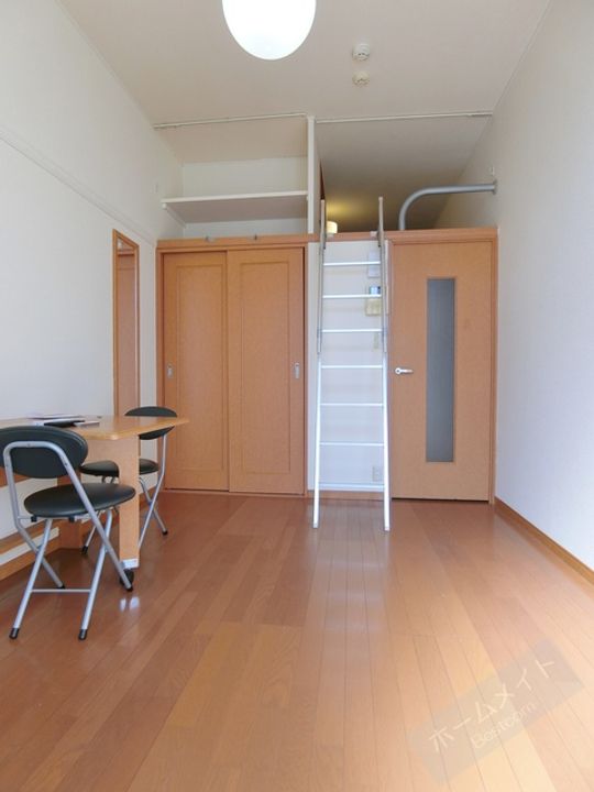 レオパレスプレンティ浜寺の内装