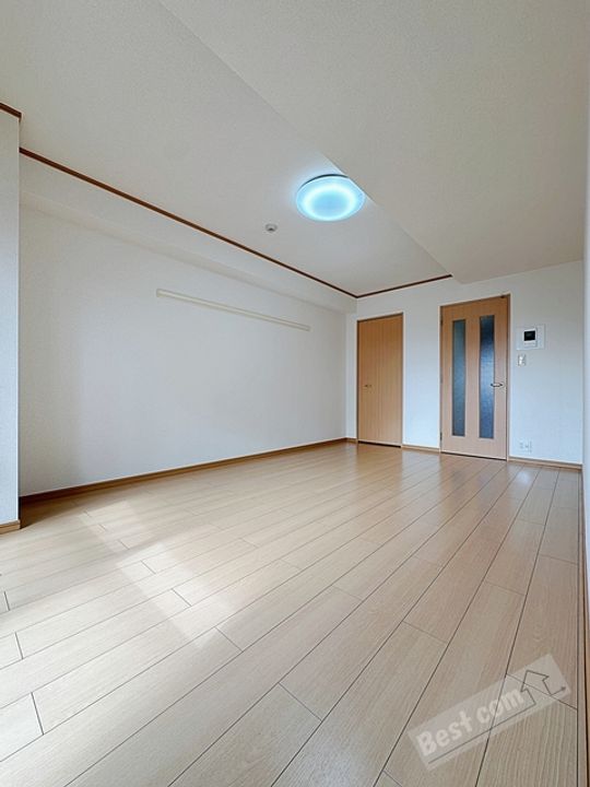 エテルノソ−レの内装