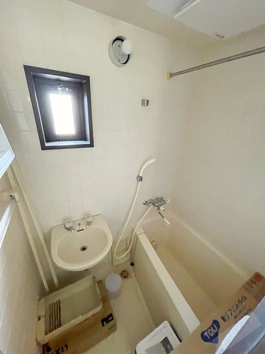 シャルマンフジ北花田101の風呂