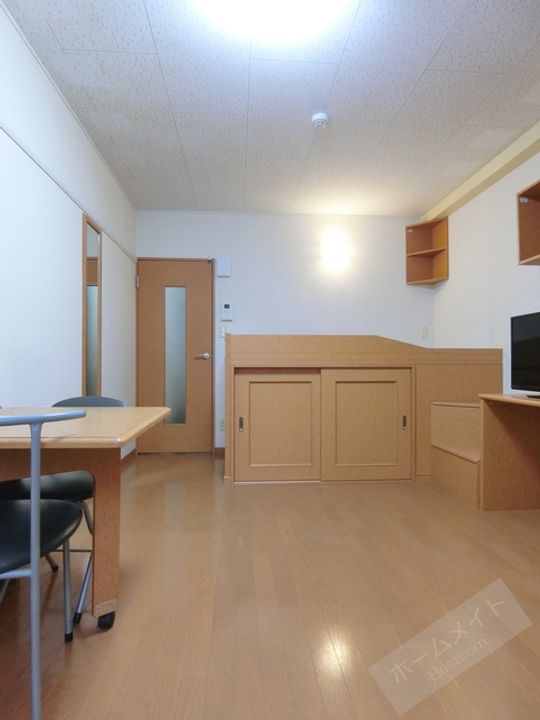 レオパレスRiverside橘108の内装