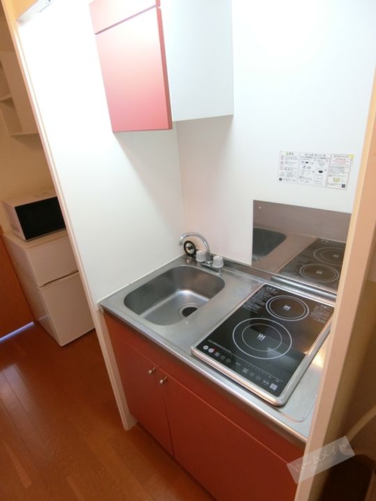 レオパレスサンシャイン陵南108のキッチン